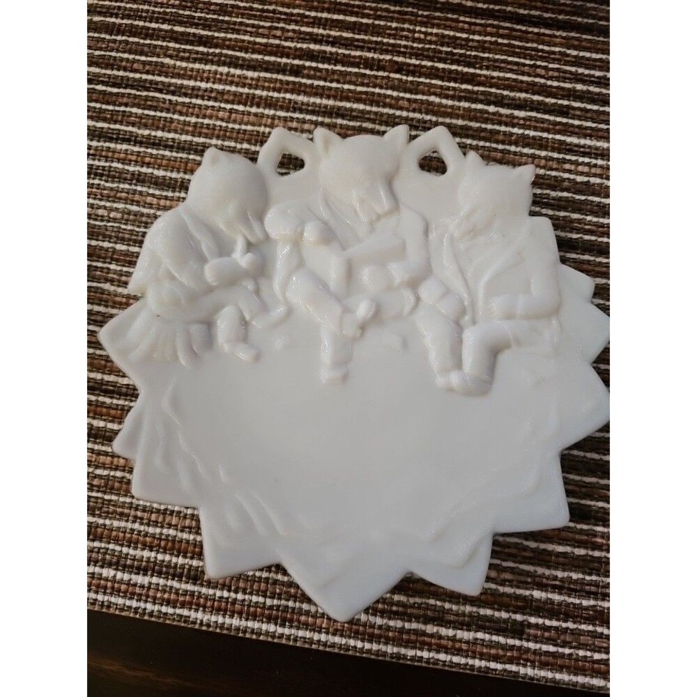 Westmoreland Milk Glass Three Bears Plate Souvenir Lincoln's New Salem Illinois
